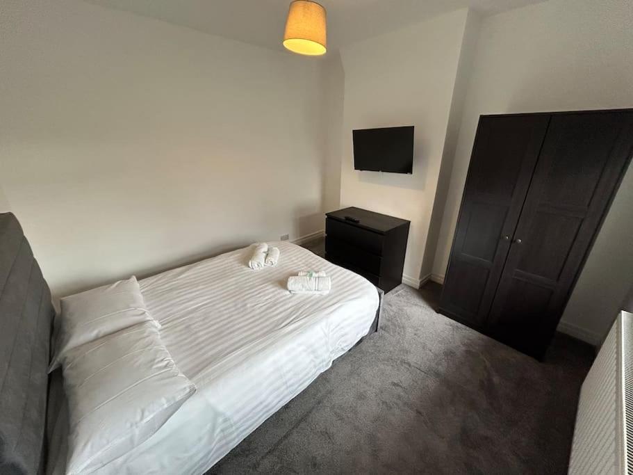 Modern & Spacious 4 Bedroom Home Crewe Exterior foto
